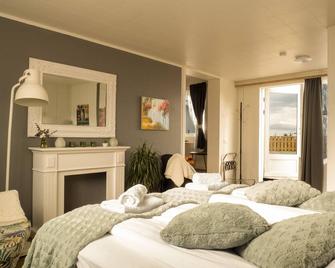 Private and peaceful one bedroom apartments - Borgarnes - Habitación