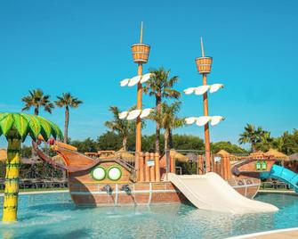 Ohtels Mazagon - Moguer - Piscina