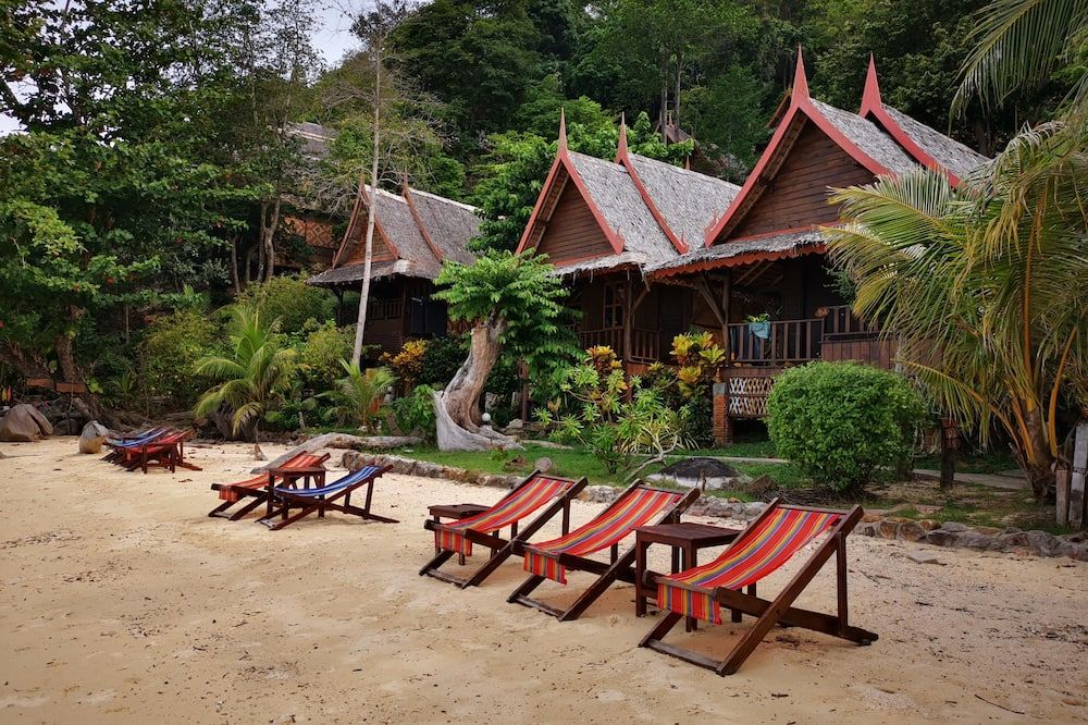 فاي فاي ريلاكس بيتش ريزورت - جزر في في - شرفة مرصوفة