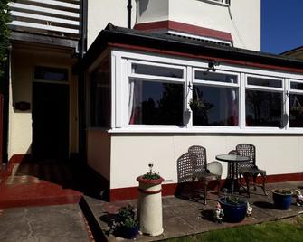 Cherrylee - Sandown - Patio