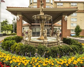Monte Carlo Inn Vaughan Suites - Vaughan