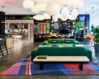 citizenM London Victoria Station - London - Lounge