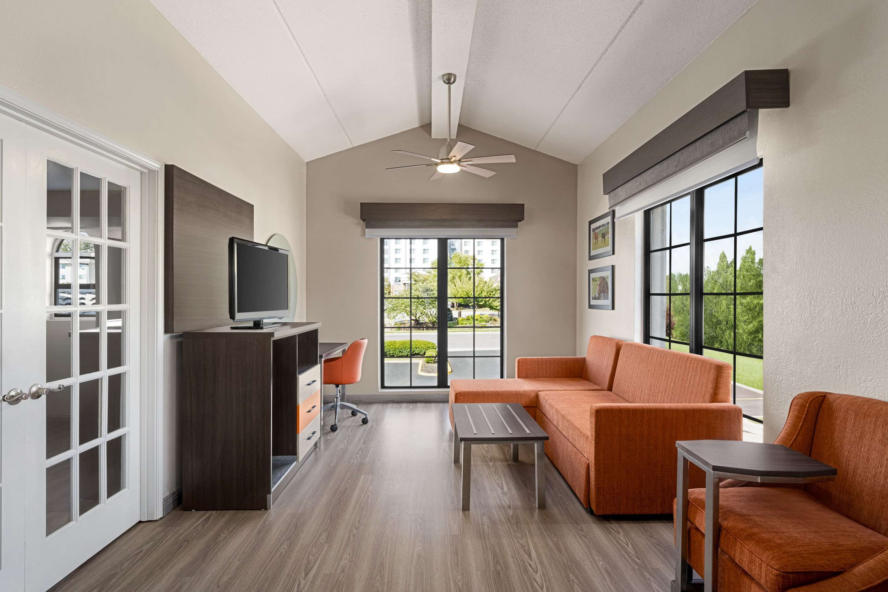 La Quinta Inn Lexington/Horse Park thumbnail 3