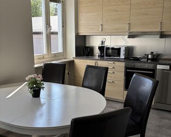 Säffle Suites by Svaneholm Hotel - Saffle - Essbereich