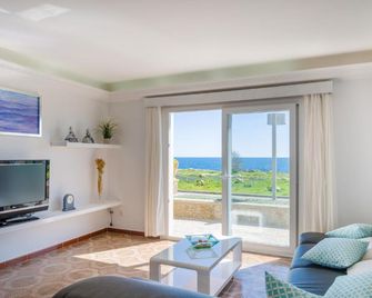 Holiday Home Villa Can Rosito by Interhome - S'Illot - Sala de estar