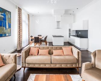 Utto Luxury Suites - Budapest - Living room