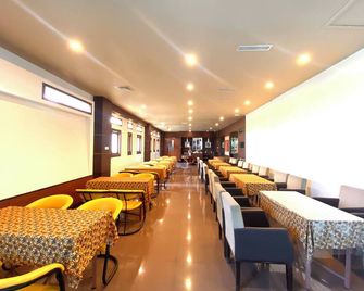 Hotel Golden Season - Samarinda - Restaurace