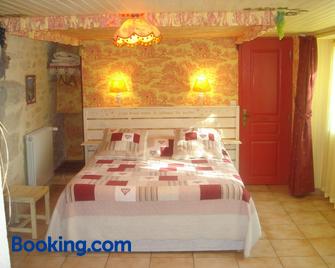 locastillon - Castillon-du-Gard - Schlafzimmer