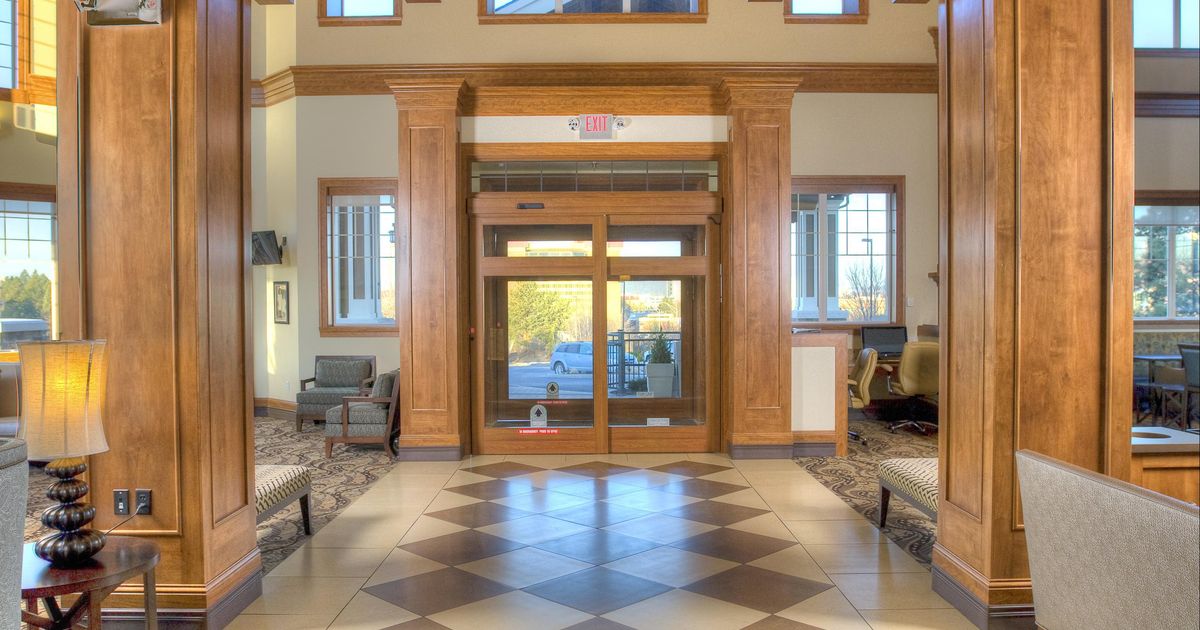 Holiday Inn Express SpokaneDowntown ₹ 10,705. Spokane Hotel Deals