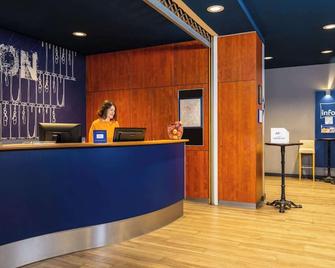 Ibis Budget Graz City - Graz - Front desk