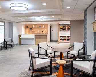 Hyatt House Colorado Springs Airport - Colorado Springs - Lobby