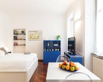 Canonica 32 - Arco della Pace - Milà - Habitació