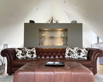 Oak Barn in the Cotswolds near Moreton in Marsh - Shipston-on-Stour - Living room