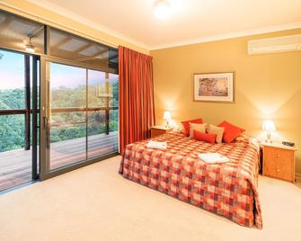 Clancy's Lodge At Banjos Bushland Retreat - Couples, Families & Groups - Vacy - Habitación