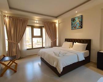 Safari House Hotel - Kuwait City - Bedroom