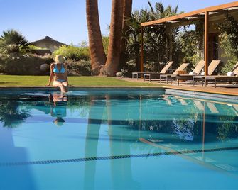 The Spring Resort & Spa - Desert Hot Springs - Piscina