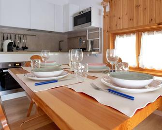 Leopardi 3 - Bormio - Ruokailuhuone
