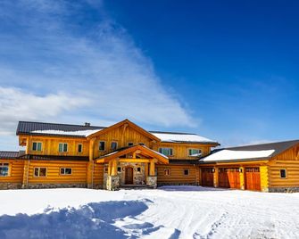 Jollymore Ranch - Smithers - Building