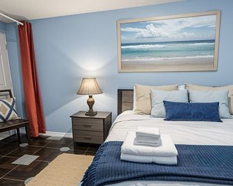 Private Beach Suite -Own Entrance & Bath- Free Parking - Near Jfk - Queens