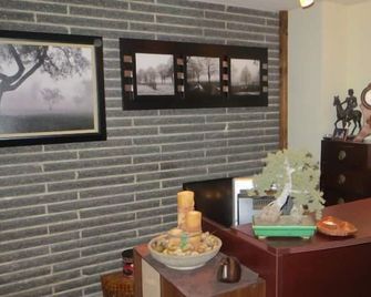Cool Springs Inn - Michigan City