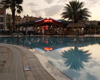 Club Anastasia Hotel - Marmaris - Bể bơi