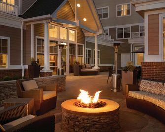 Residence Inn by Marriott Newport Middletown - Middletown - Patio