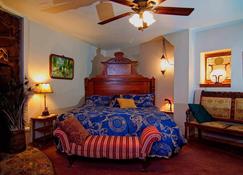 Benton Place Inn - Eureka Springs - Kamar Tidur