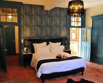 Hôtel les Glycines - Vezelay - Camera da letto