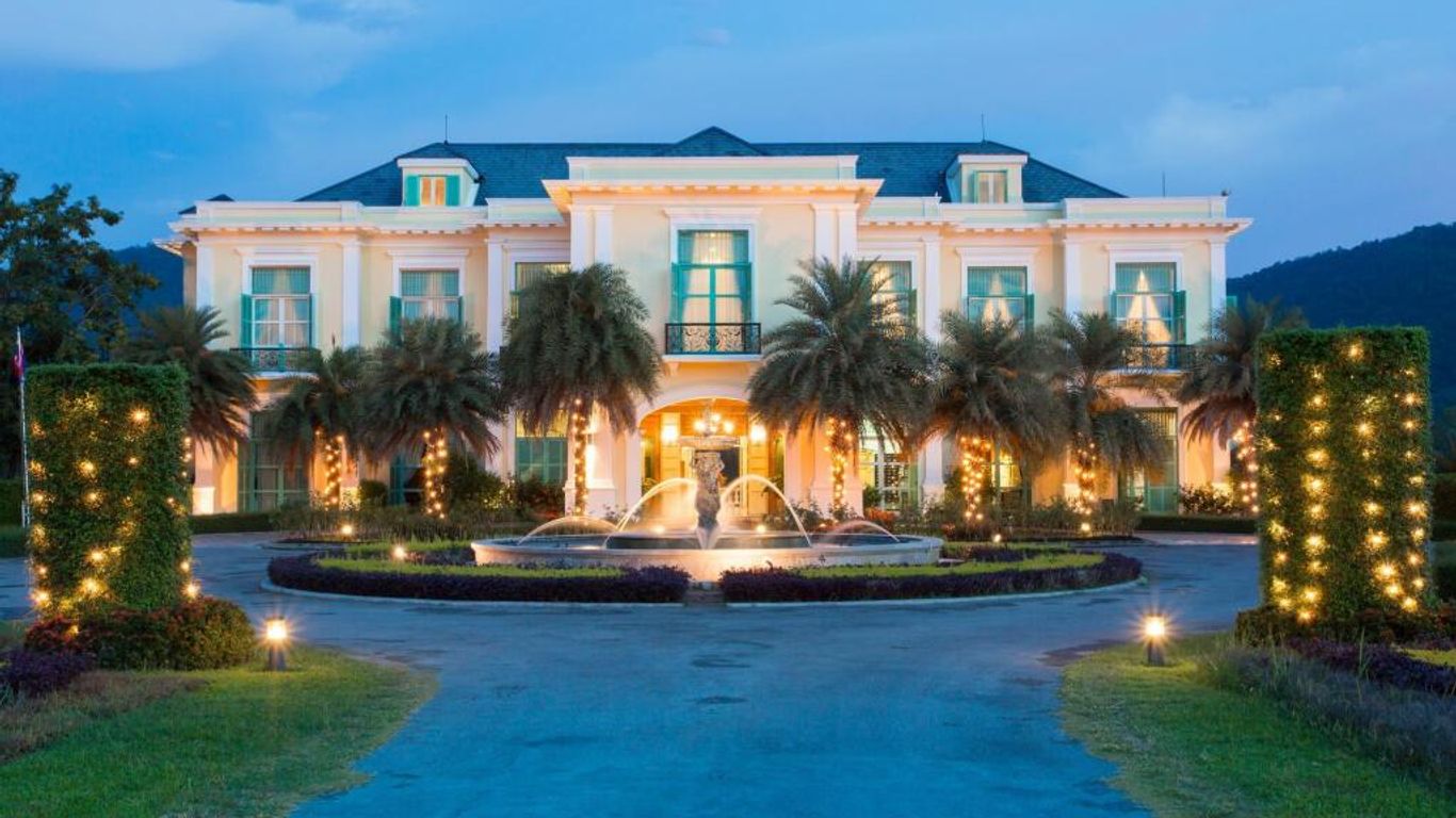 Chateau de Khaoyai Hotel & Resort