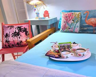 Suite Dreams Inn by the Beach - Key West