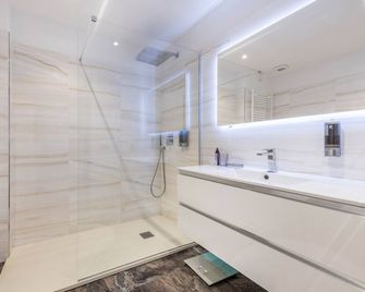 Center Salo - Salò - Bathroom