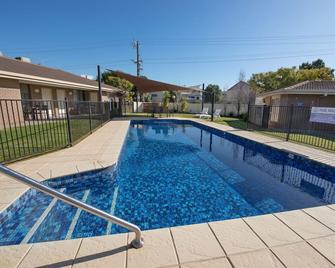 Jacaranda Motel & Holiday Units - Swan Hill - Pool