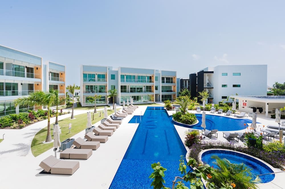 وان كانال بوينت - جورج تاون - حوض السباحة