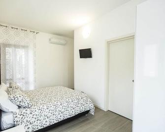 Camere Negrar - Negrar - Slaapkamer