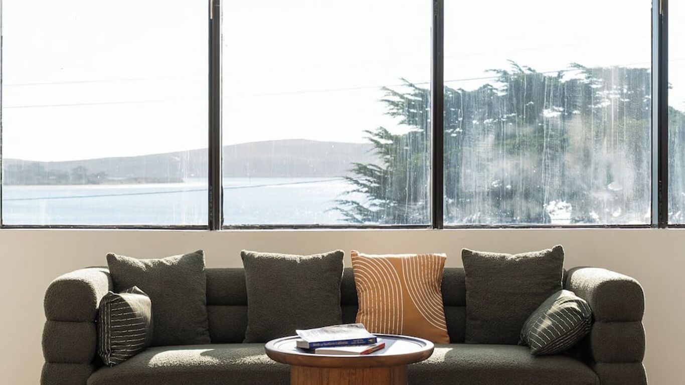 Bodega Coast Inn and Suites