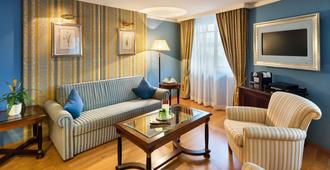 Austria Trend Hotel Ananas - Viyana - Oturma odası
