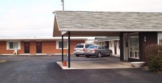 Colonial Motel - Chatham-Kent - Building