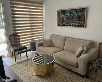 Seaview Apartment - Kissonerga - Wohnzimmer