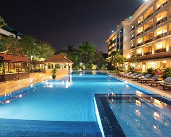 Somadevi Angkor Premium - Ciudad de Siem Riep - Pileta