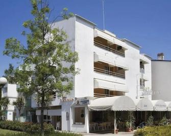 Villa Mirella-Nuova Gestione - Grado - Building
