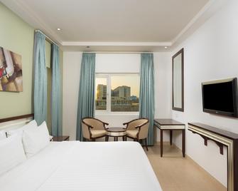 Centara Life Muscat Dunes Hotel - Muscat - Bedroom