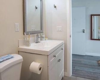 Cali King Size One Bedroom Luxurious Sui - San Diego - Bagno