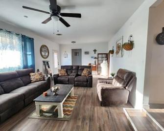 Rustic retreat-near the Canyon - Canyon - Soggiorno