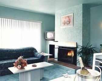 St-Moritz - Sainte-Agathe-des-Monts - Sala de estar