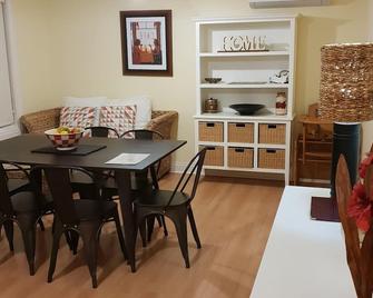 Donnybrook Cottages - Donnybrook - Clare - Dining room