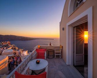 Sole d'oro Sunset & Caldera View Grand Suite - Oia - Balcón