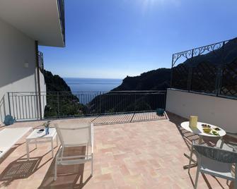 Palazzo San Giovanni Amalfi Coast - Atrani - Balcony