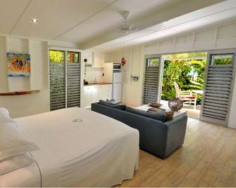 Sejala Beach Huts - Mission Beach