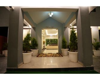 Wild Vista Corbett Resort - Nainital - Toà nhà