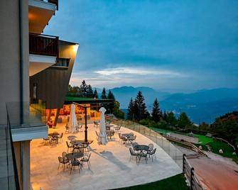 Hotel Monte Bondone - Trento - Patio